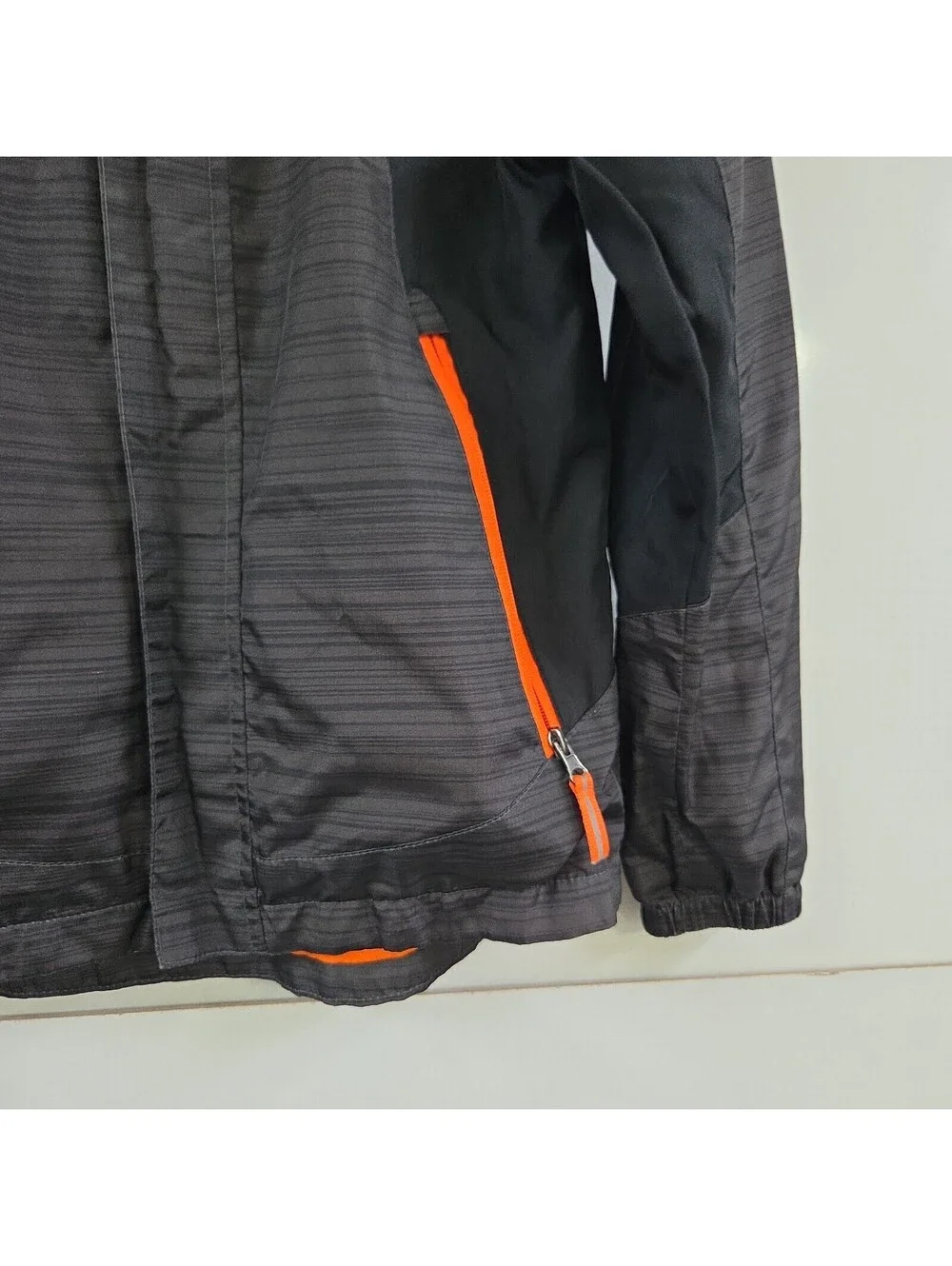 Boys Light Jacket Black Gray Hooded Full Zip With Pockets Size Medium M 8 10